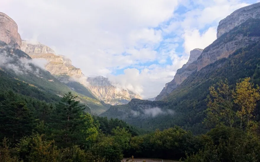 Imagen de Rutas de senderismo con perro en el Pirineo aragonés: Ordesa y alrededores